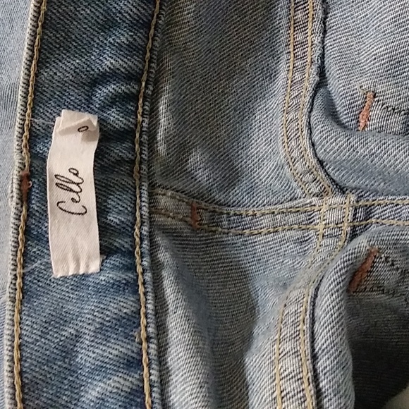 Distressed Jeans by Cello, size 11 - Picture 4 of 8